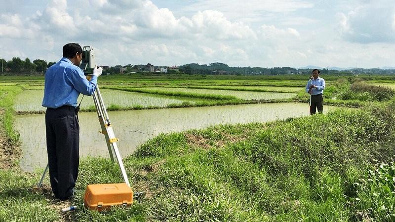 Đất thổ cư là cách gọi phổ biến của người dân dùng để chỉ đất ở, gồm đất ở tại nông thôn (ký hiệu là ONT), đất ở tại đô thị (ký hiệu là OĐT)